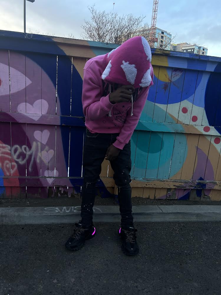 In the clouds hoodie pink